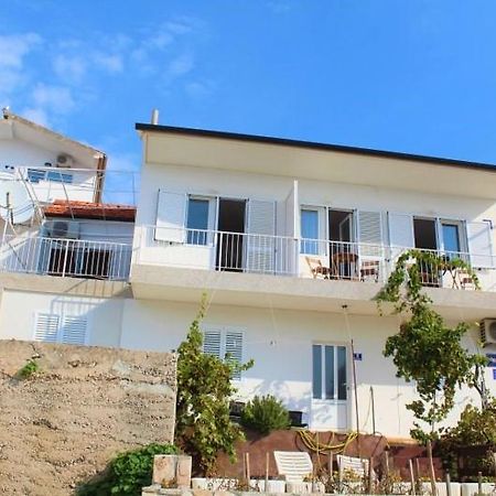 Apartment Antonio Примоштен Екстер'єр фото