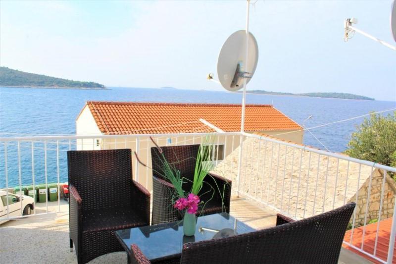 Apartment Antonio Примоштен Екстер'єр фото